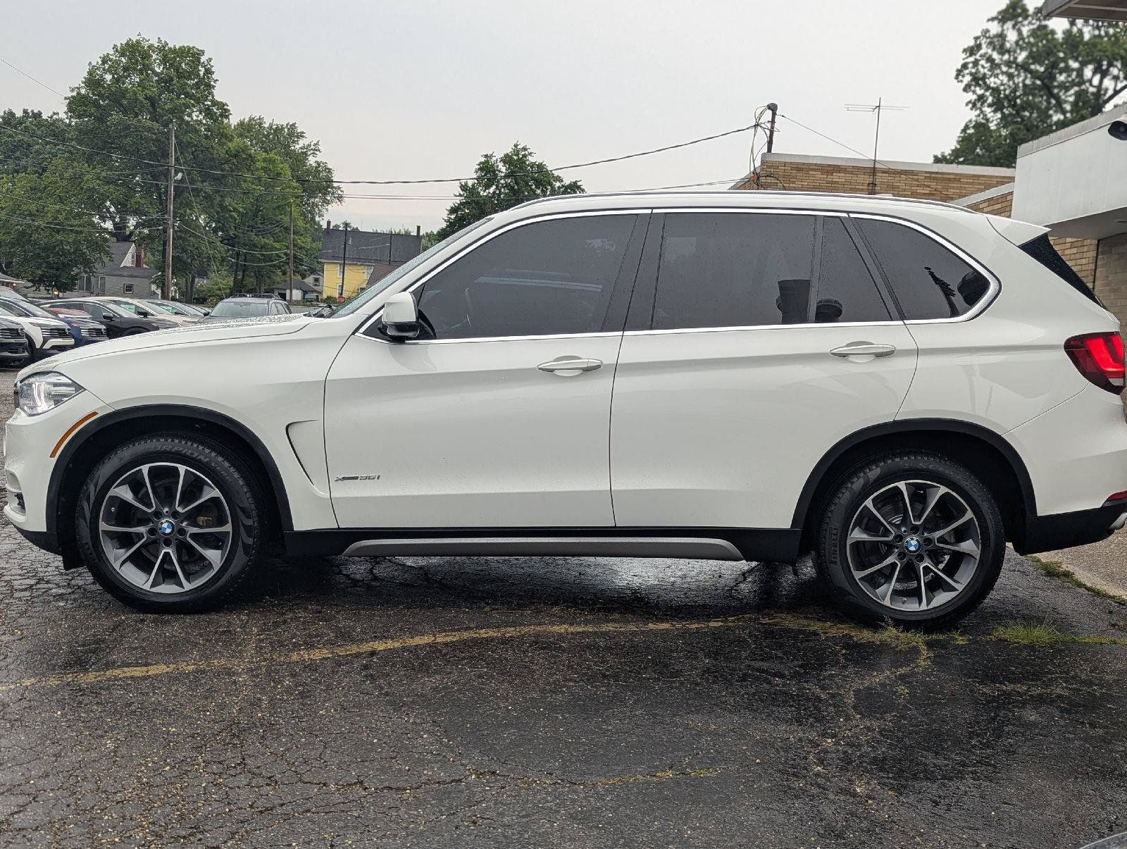 Used 2018 BMW X5 xDrive35i w/ Premium Package AWD/4WD image 14