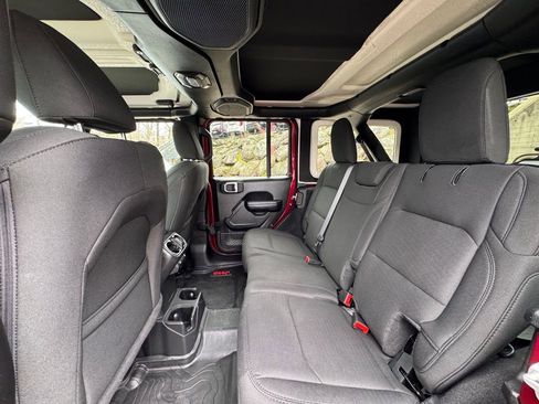 Used 2021 Jeep Wrangler Unlimited Sport image 19
