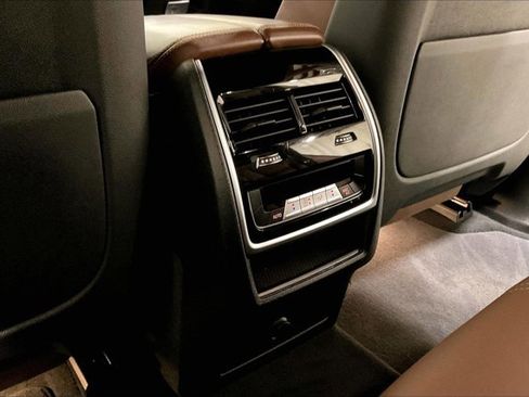 Used 2020 BMW X5 xDrive40i w/ M Sport Package image 34