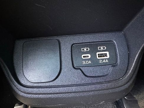 Used 2023 Subaru Ascent Limited w/ Technology Package image 34