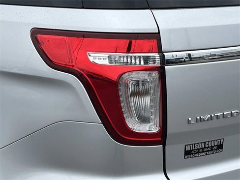 Used 2011 Ford Explorer Limited w/ 301A Rapid Spec Order Code image 10