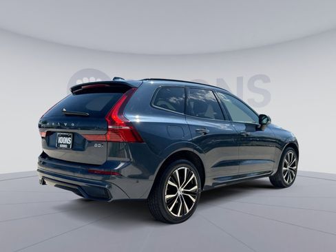 Used 2023 Volvo XC60 B5 Plus w/ Climate Package AWD/4WD image 7