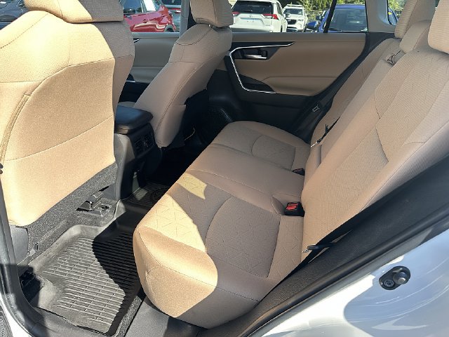 Certified 2024 Toyota RAV4 XLE FWD image 18