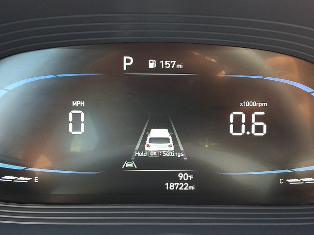 Used 2024 Hyundai Venue Limited FWD image 21