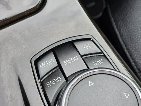 Used 2016 BMW 528i Sedan w/ Driver Assistance Package image 35