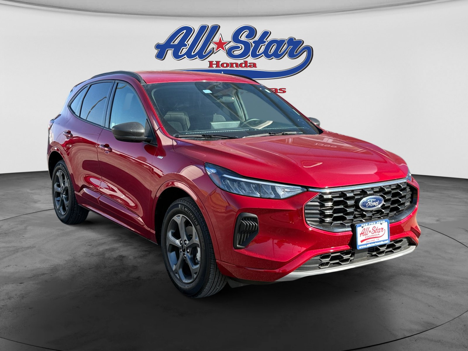 Used 2024 Ford Escape ST-Line w/ Tech Pack #1 AWD/4WD image 3