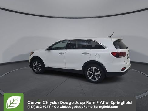 Used 2020 Kia Sorento AWD V6 image 10