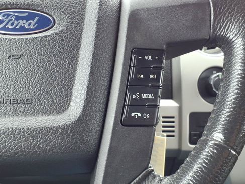 Used 2011 Ford F150 Lariat w/ Lariat Chrome Pkg AWD/4WD image 19