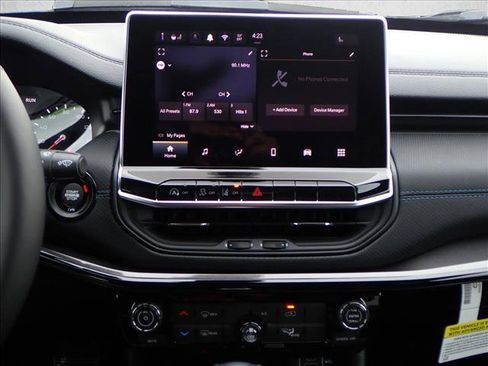 New 2026 Jeep Compass Latitude image 15