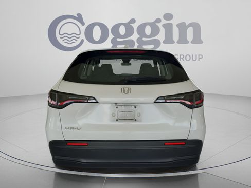 Certified 2023 Honda HR-V LX image 4