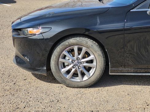 Used 2021 MAZDA MAZDA3 s image 9