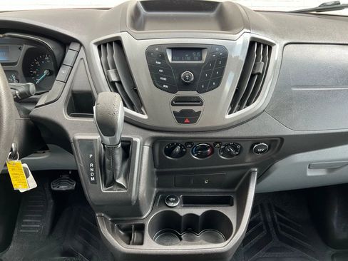 Used 2015 Ford Transit 150 XL image 33
