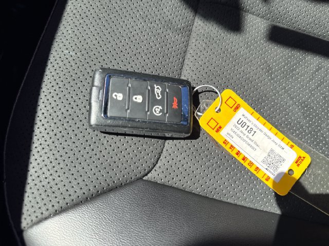 Used 2023 Jeep Grand Cherokee Altitude RWD image 14