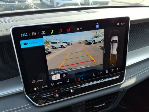 New 2026 Volkswagen Tiguan SE FWD image 16