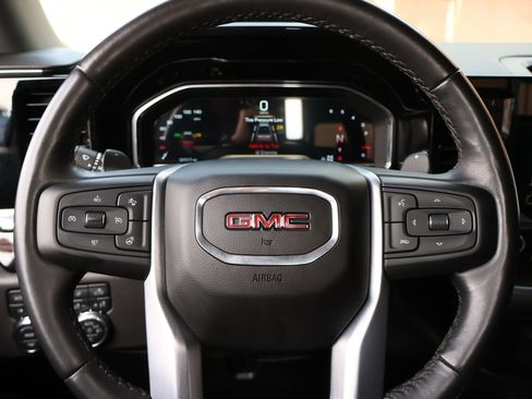 Used 2022 GMC Sierra 1500 Elevation w/ Elevation Premium Package image 14