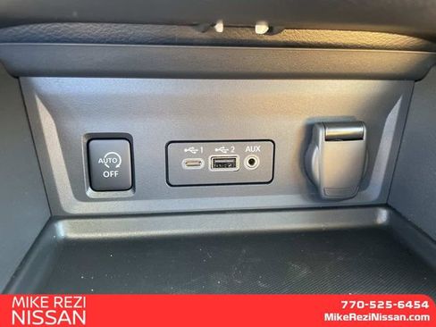 New 2025 Nissan Sentra SV w/ SV Premium Package image 19