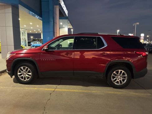 Used 2018 Chevrolet Traverse LT image 6