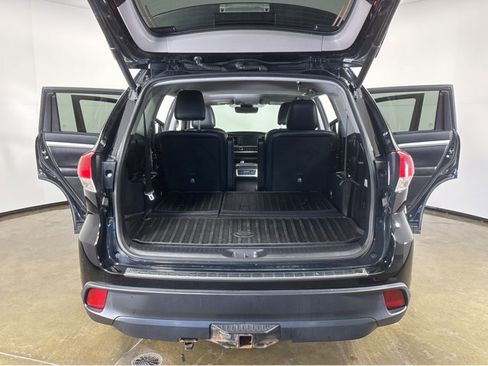 Used 2018 Toyota Highlander XLE image 20