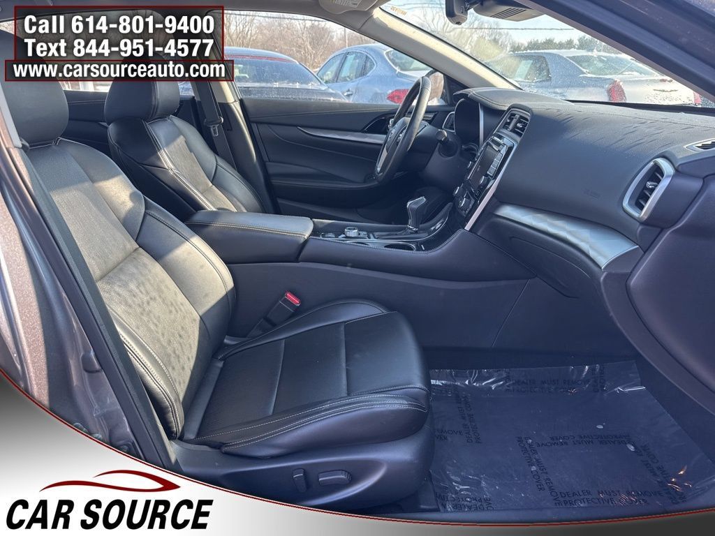 Used 2023 Nissan Maxima SL FWD image 43