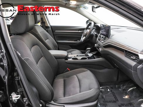 Used 2023 Nissan Altima 2.5 SV w/ SV Premium Package FWD image 26