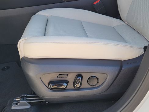 New 2026 Lexus RX 350 AWD image 16