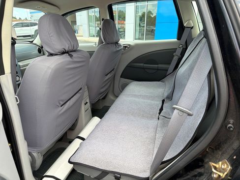 Used 2006 Chrysler PT Cruiser FWD image 10