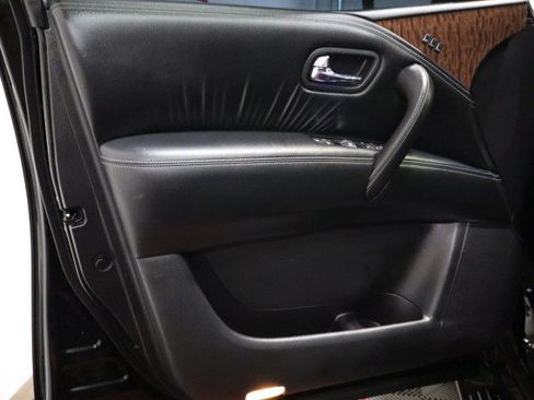 Used 2020 Nissan Armada Platinum w/ Captain's Chairs Package RWD image 29