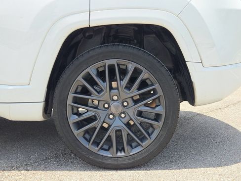 Used 2022 Jeep Compass High Altitude AWD/4WD image 25