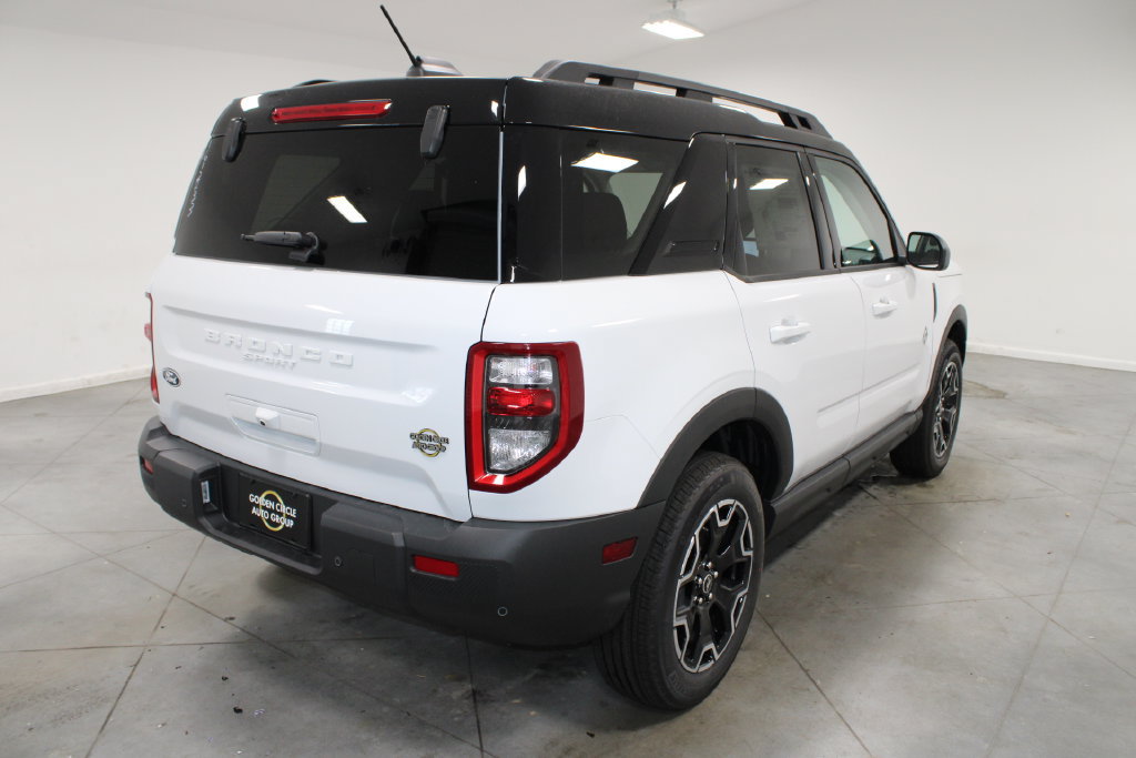 New 2026 Ford Bronco Sport Outer Banks AWD/4WD image 8