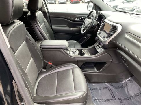 Used 2023 GMC Acadia SLT image 24