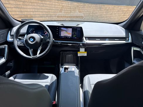 Used 2025 BMW X1 xDrive28i w/ Convenience Package image 8