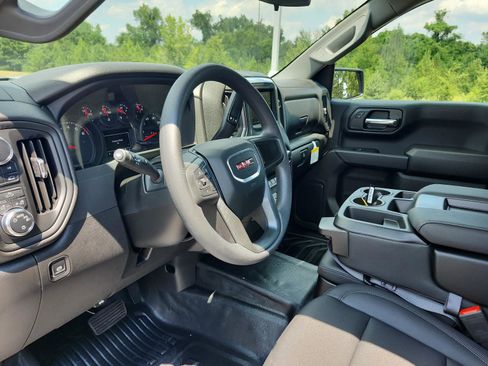 New 2026 GMC Sierra 1500 Pro w/ Pro Value Package image 10