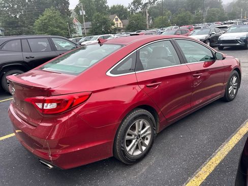 Used 2016 Hyundai Sonata SE w/ Cargo Package FWD image 6