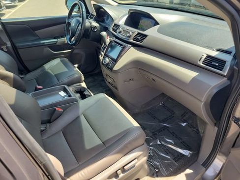 Used 2016 Honda Odyssey Touring Elite image 23