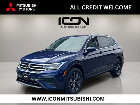 Used 2023 Volkswagen Tiguan SE AWD/4WD image 1
