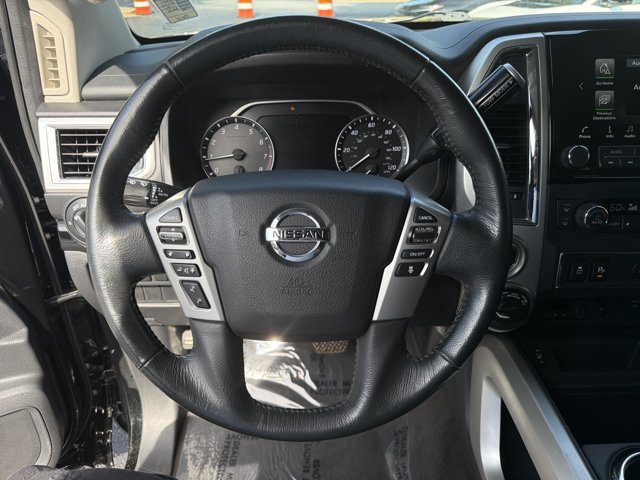 Used 2021 Nissan Titan SV w/ SV Convenience Package AWD/4WD image 24