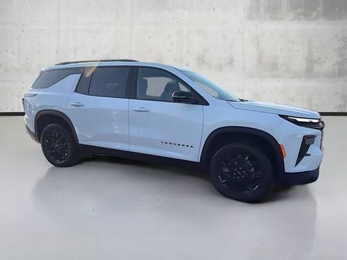 New 2026 Chevrolet Traverse LT w/ Midnight/Sport Edition image 4