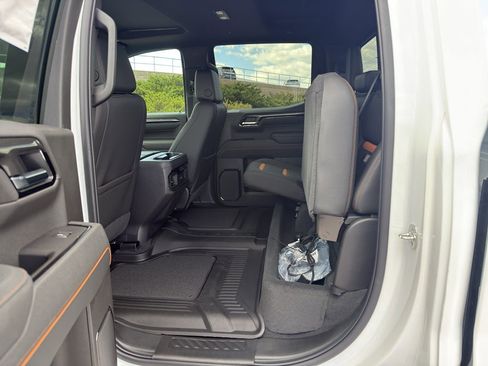 New 2026 GMC Sierra 1500 AT4 w/ AT4 Premium Package AWD/4WD image 15
