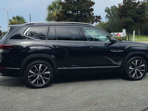 New 2026 Volkswagen Atlas SEL Premium R-Line image 9