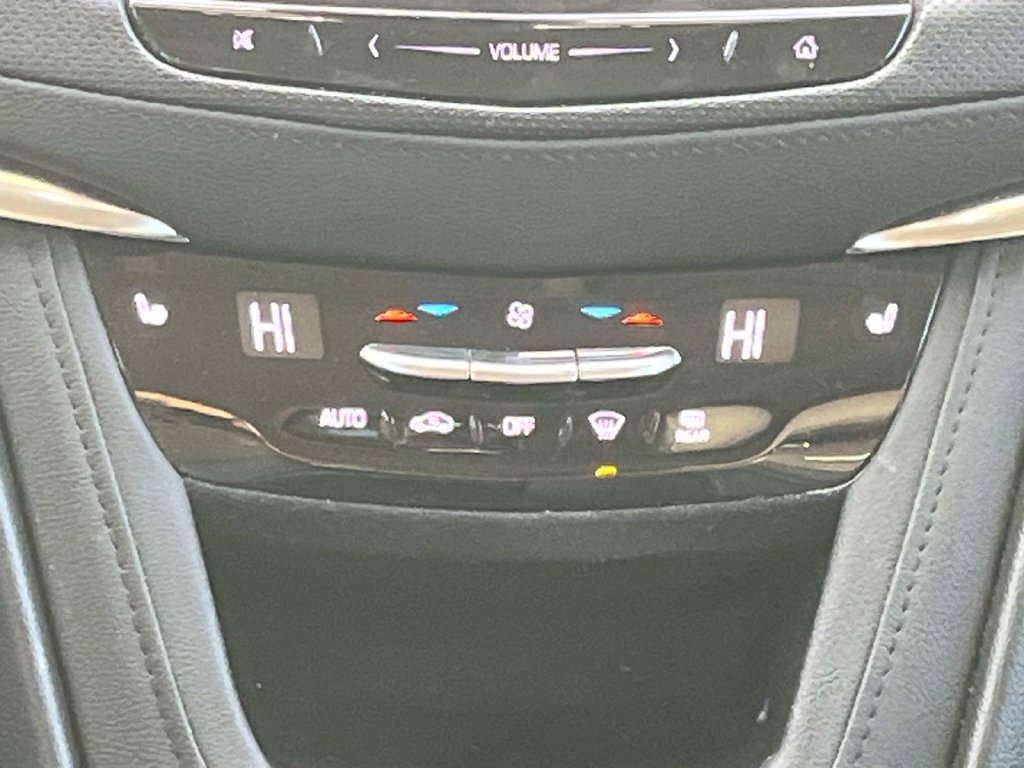 Used 2019 Cadillac XT5 Luxury FWD image 14