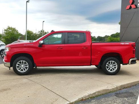 Used 2023 Chevrolet Silverado 1500 LT AWD/4WD image 28