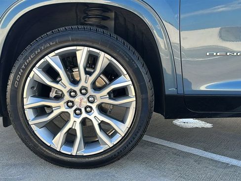 Used 2024 GMC Acadia Denali w/ Super Cruise Package AWD/4WD image 9