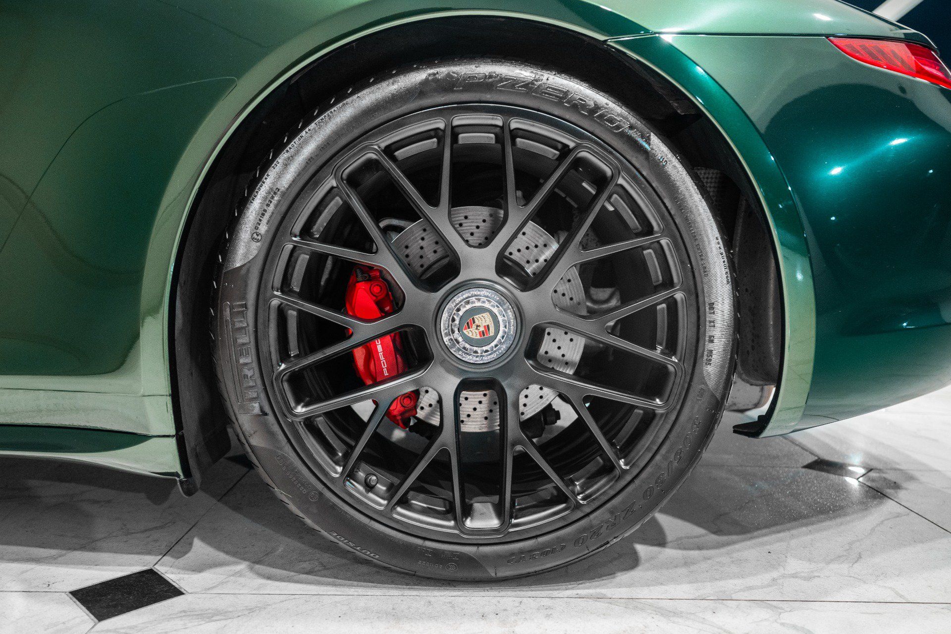 Used 2016 Porsche 911 Carrera GTS RWD image 14