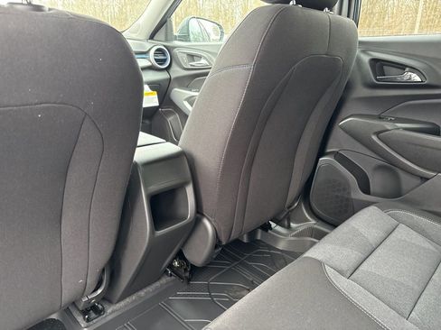 New 2026 Chevrolet Trax LS w/ LS Convenience Package image 20