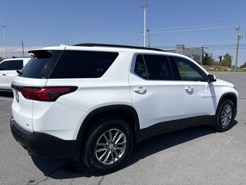Used 2023 Chevrolet Traverse LT AWD/4WD image 3