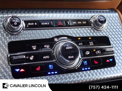 Used 2024 Lincoln Aviator Black Label w/ Dynamic Handling Package image 39
