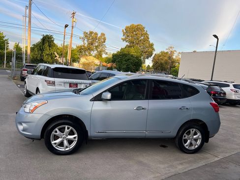 Used 2011 Nissan Rogue SV w/ Premium Pkg AWD/4WD image 4