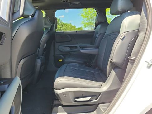 New 2027 Kia Telluride SX X-Line w/ Towing Package AWD/4WD image 11
