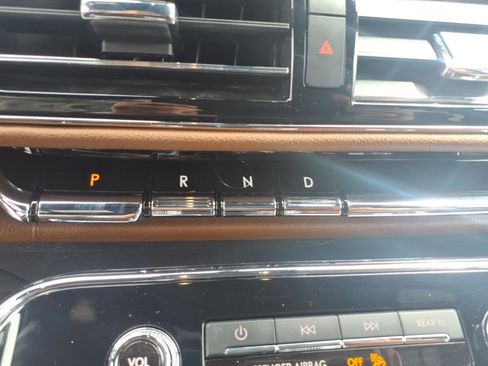 Used 2022 Lincoln Navigator Reserve image 23