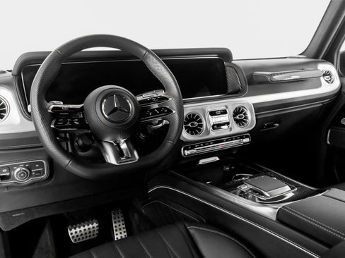 Used 2025 Mercedes-Benz G 63 AMG 4MATIC image 2